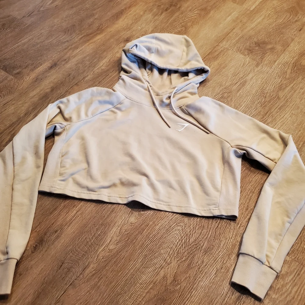 Gymshark Crop Hoodie - Picture 1 of 5
